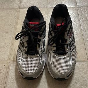 Saucony Cohesion 9 Men’s size 9.5